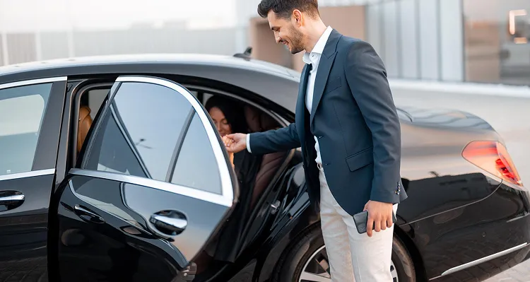 Hourly Vehicle Service in Connecticut